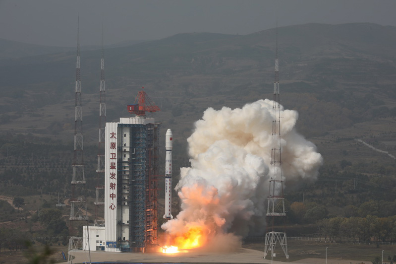 Китай запустил в космос два спутника для мониторинга окружающей среды