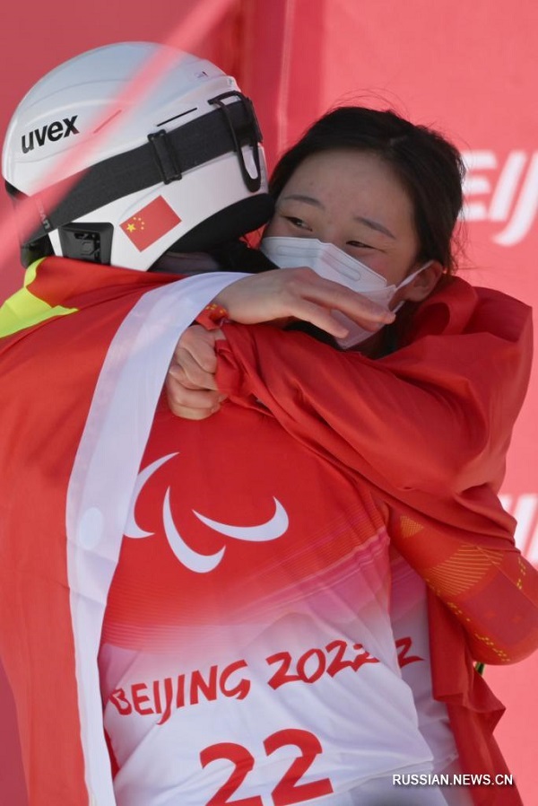 Чжан Мэнцю завоевала первое в истории Китая золото в соревнованиях по горнолыжному спорту на зимних Паралимпийских играх 2022 года