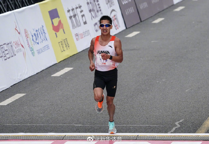 Хэ Цзе и Ян Шаохуэй установили новый китайский рекорд в мужском марафоне