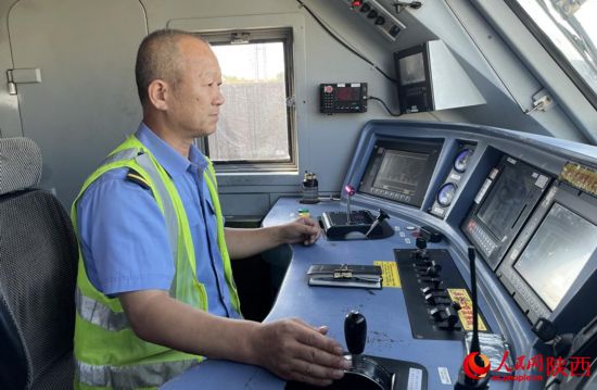 Запуск грузовых поездов Китай-Европа ускоряет расширение открытости провинции Шэньси