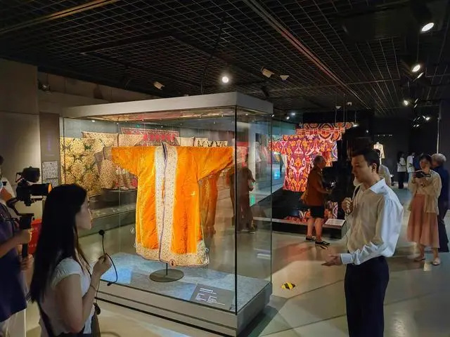 «Выставка азиатских костюмов» открылась в Ханчжоу