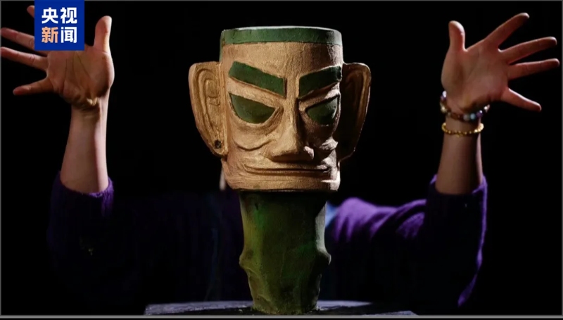 Кондитер из Уханя готовит десерты в виде древних артефактов