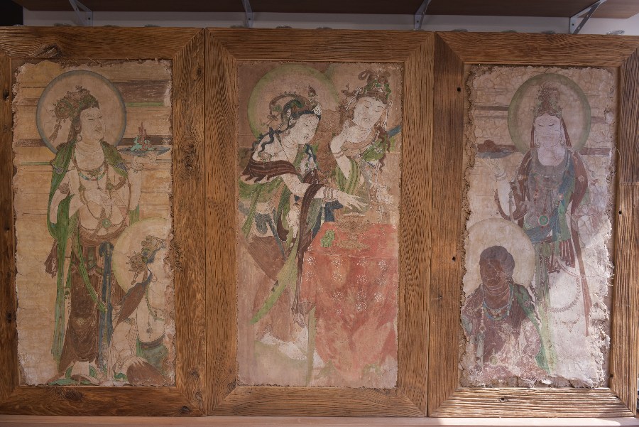 Китайский художник восстанавливает фрески, незаконно вывезенные за границу