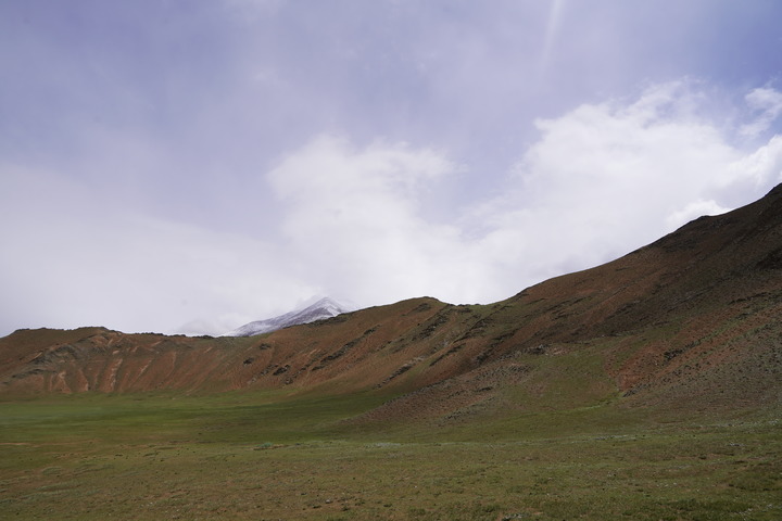 Наскальные рисунки Енюгоу: культурные коды, высеченные на скале