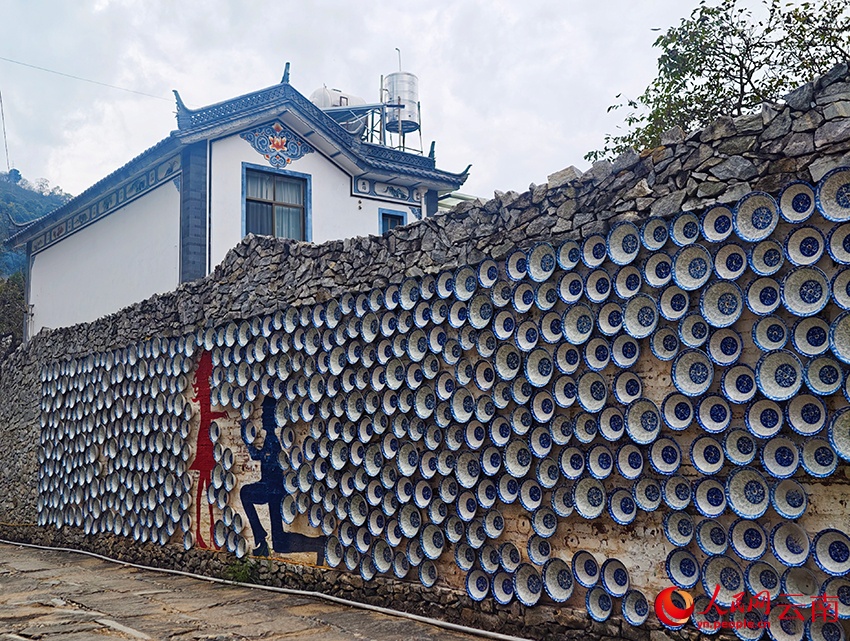 В Юньнане опустевшая деревня оживилась благодаря музыке