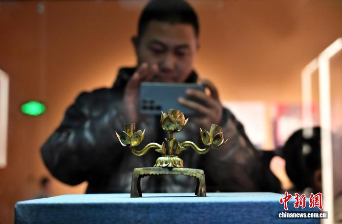 Выставка древних китайских осветительных приборов открылась в провинции Хэбэй