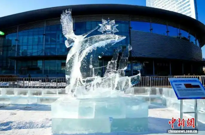 В Харбине установили скульптуру в честь 10-летия побратимских связей с Мурманском