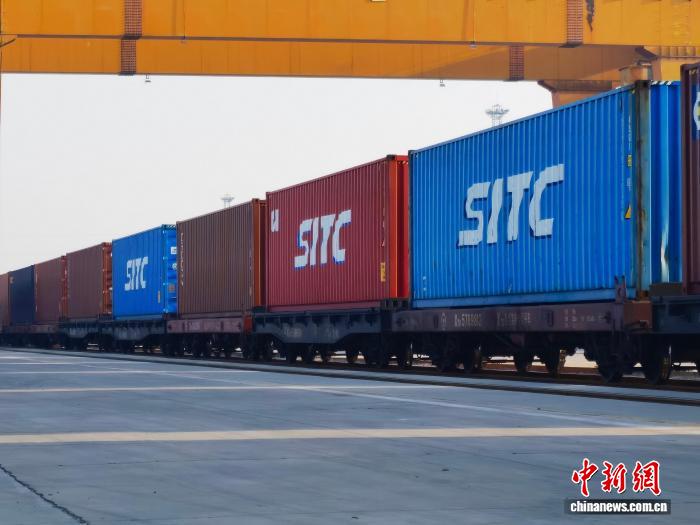 Поезд «Китай – Европа (ЦА)» доставил более 1000 тонн казахстанского льняного семени в Иньчуань