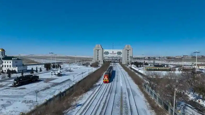 Возобновлено движение пассажирского поезда по маршруту Маньчжоули - Забайкальск