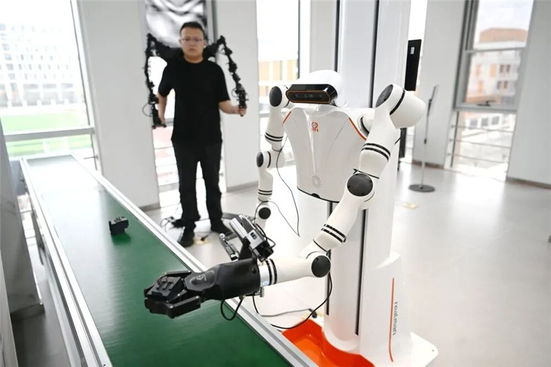 В Китае открылась «школа» для обучения роботов