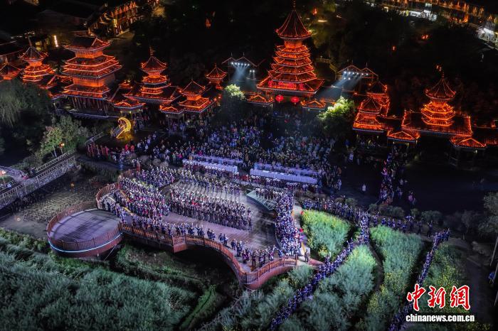 Концерт, посвященый культурным обменам между Китаем и США, прошел в Гуйчжоу