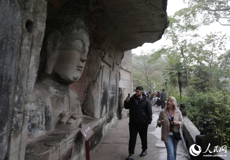 Наскальные рельефы Дацзу в Чунцине встречают гостей