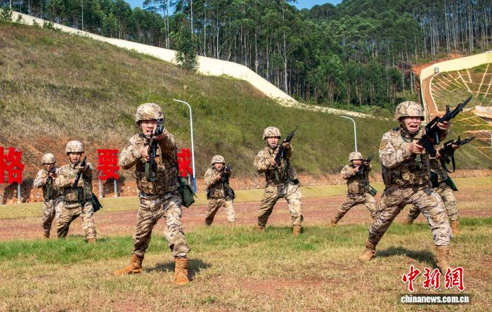 Вооружённая полиция Китая провела тренировочные занятия в Гуанси