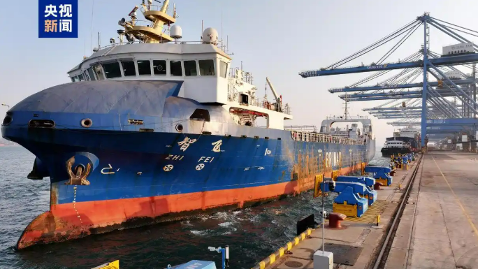 В Китае впервые осуществлен полный цикл безэкипажной эксплуатации контейнерного судна