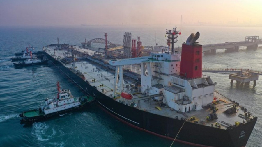 Мир ищет определённость развития в «двух сессиях» Китая                    Газета «Жэньминь жибао» опубликовала статью под заголовком «Мир ищет определенность развития в «двух сессиях» Китая». 