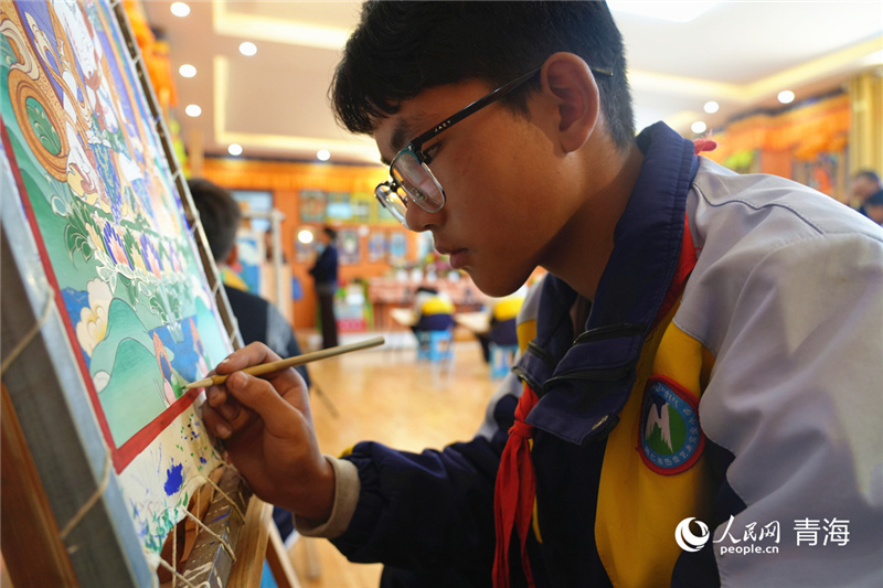 В Цинхае дисциплины, связанные с нематериальным культурным наследием, включают в школьную программу