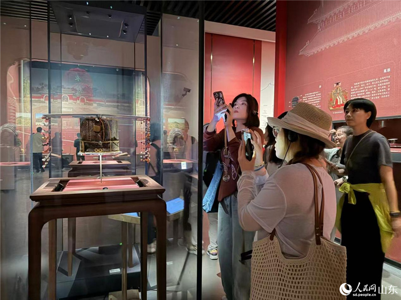 В музее провинции Шаньдун представлена выставка о культуре эпохи ранней Мин