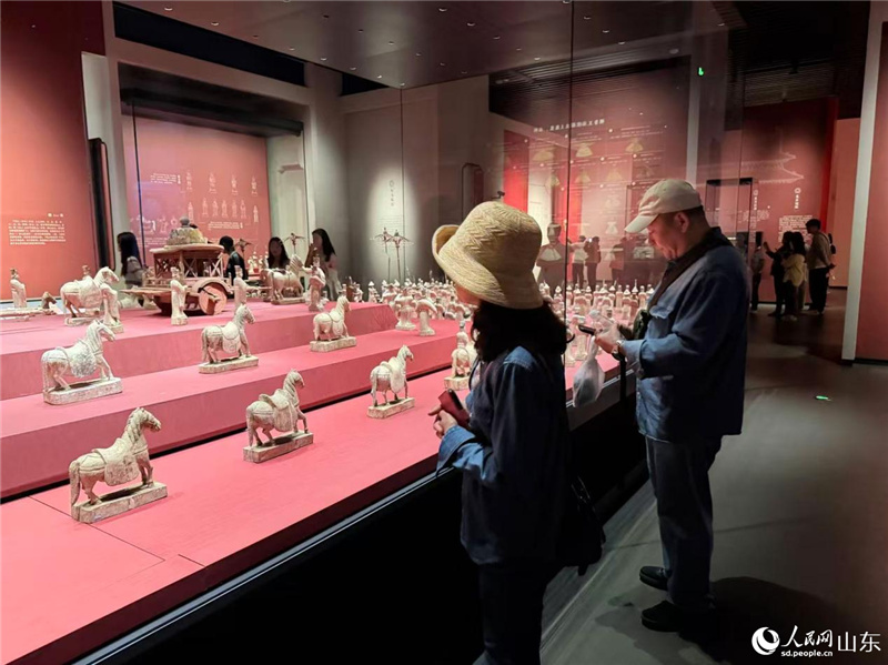 В музее провинции Шаньдун представлена выставка о культуре эпохи ранней Мин