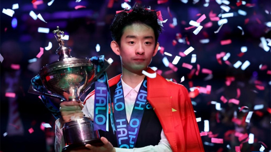 22-летний У Ицзэ выиграл чемпионат мира по снукеру                    4 мая китайский снукерист У Ицзэ стал победителем чемпионата мира-2026 в Шеффилде, обыграв англичанина Шона Мерфи со счетом 18:17, и завоевал первый в карьере титул чемпиона мира.